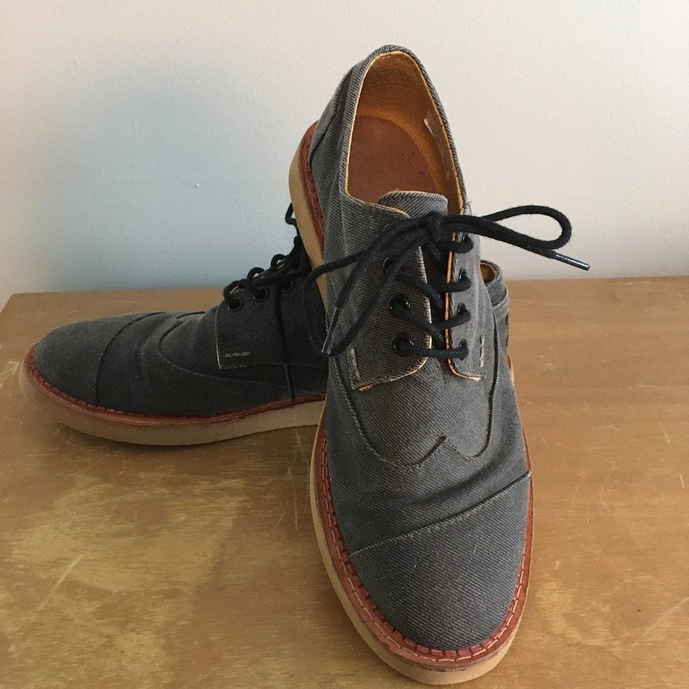TOMS Brogue Oxford Shoes (Men's size 9)